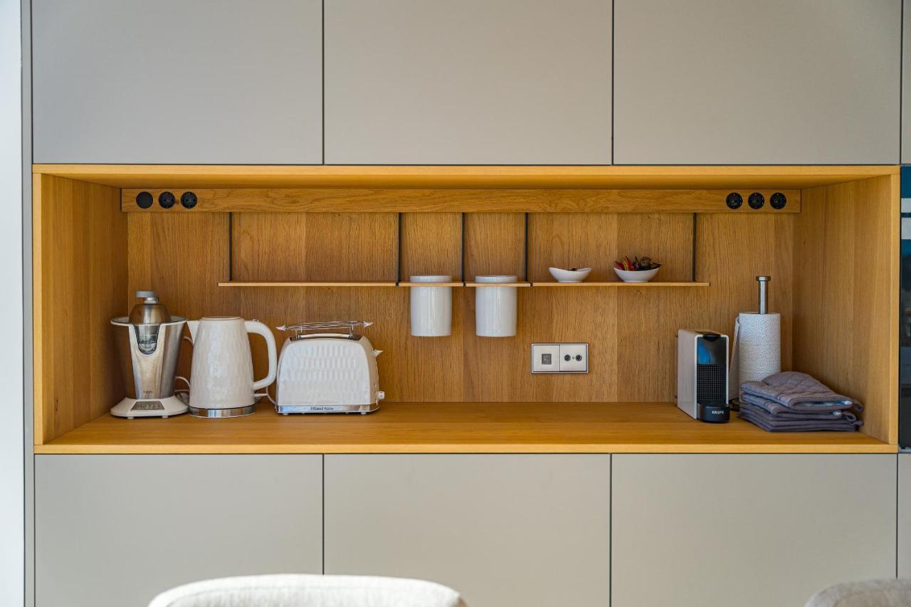 Serenity Heights - Luxury Concierge Services 아데제 외부 사진